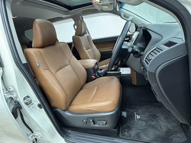 トヨタ&nbsp;ランドクルーザープラドの画像5