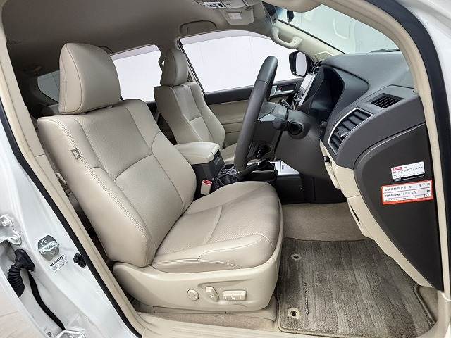 ランドクルーザープラド◆TX“Lパッケージ”5人乗り 内装他