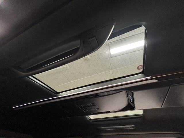 トヨタ&nbsp;アルファードの画像8