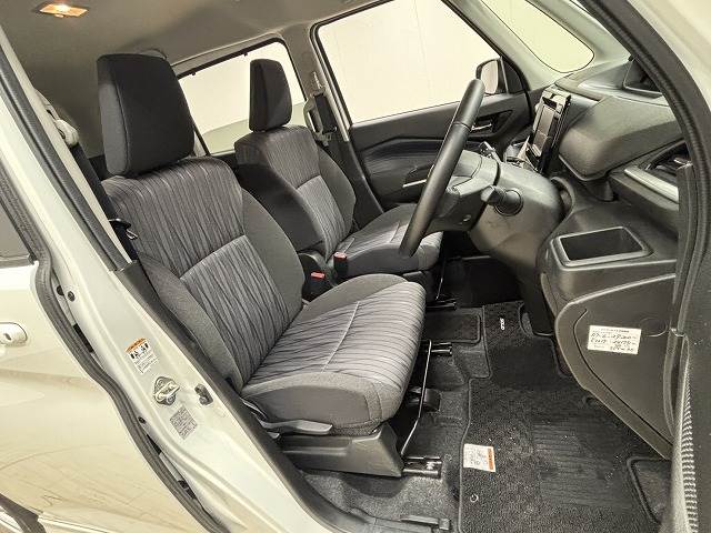 ソリオ◆HYBRID MZ 全方位モニター付メモリーナビゲーション装 内装他