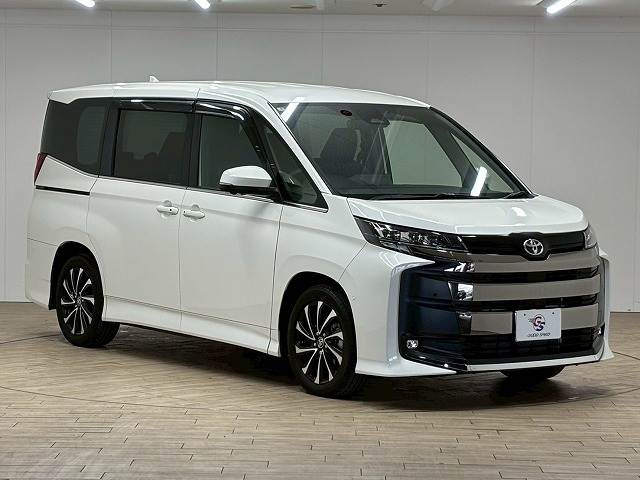 トヨタ&nbsp;ノアの画像14