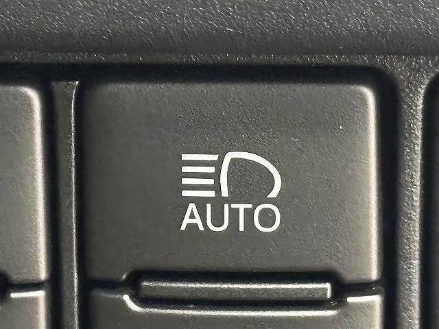 トヨタ&nbsp;ヴォクシーの画像10