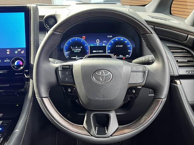 トヨタ&nbsp;アルファードの画像13