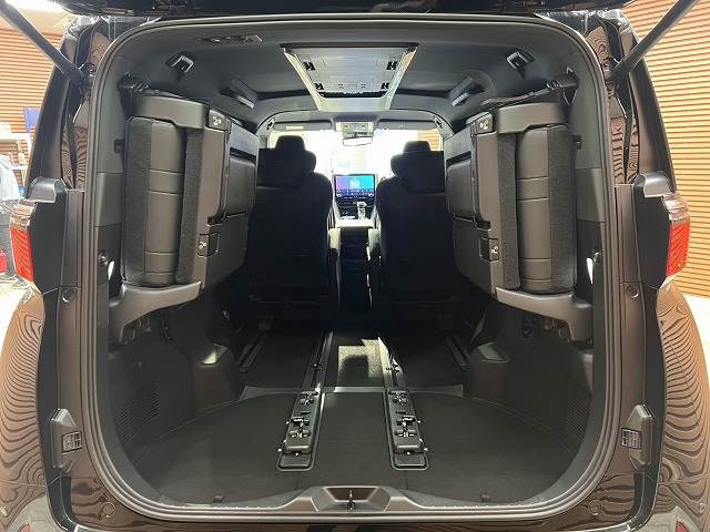 トヨタ&nbsp;アルファードの画像20