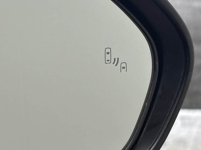 トヨタ&nbsp;C-HRの画像8