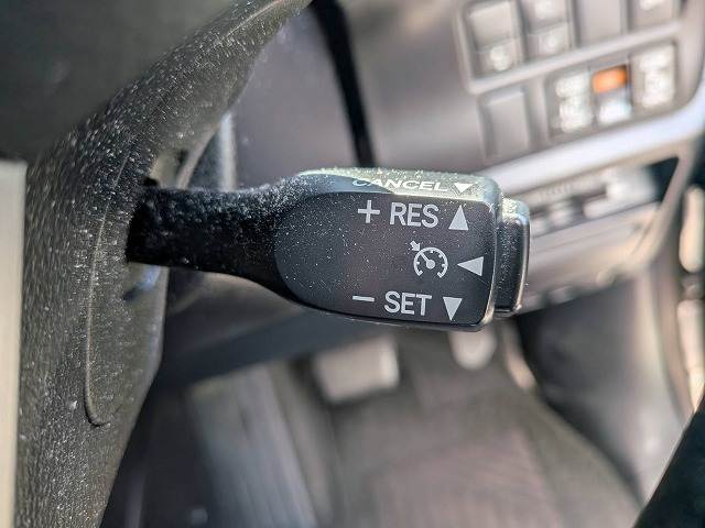 トヨタ ノアハイブリッドの画像8