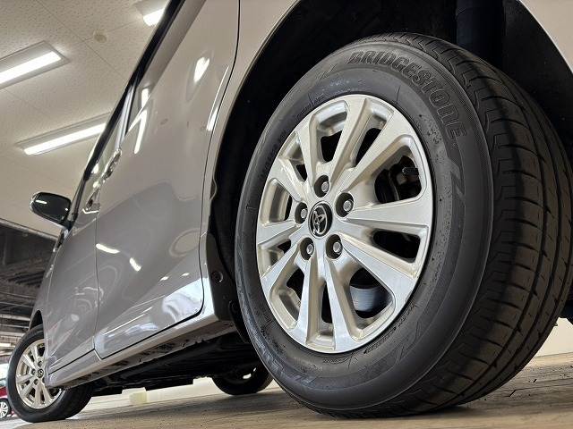 トヨタ ノアハイブリッドの画像19