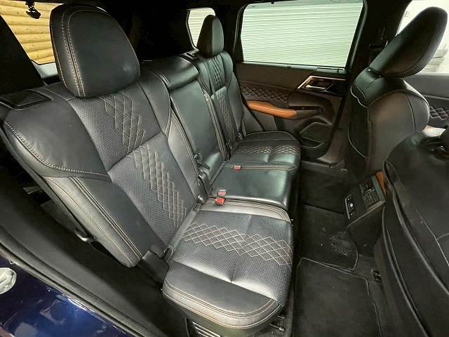 三菱 アウトランダーPHEVの画像10