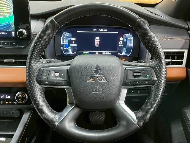 三菱 アウトランダーPHEVの画像15