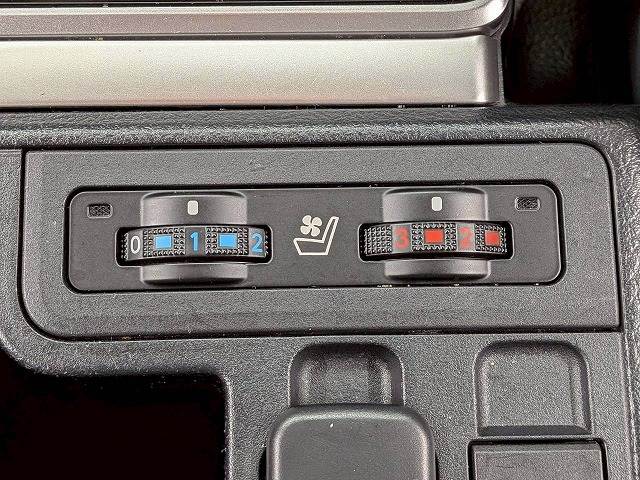 トヨタ&nbsp;ランドクルーザープラドの画像8