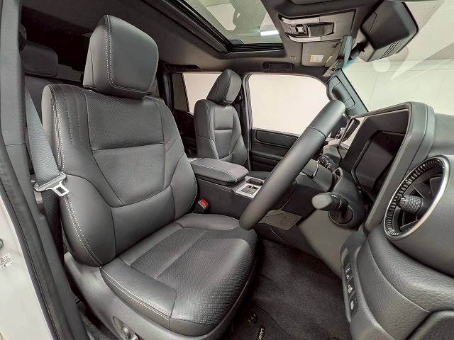 ランドクルーザー250◆VX 7人乗り 内装他