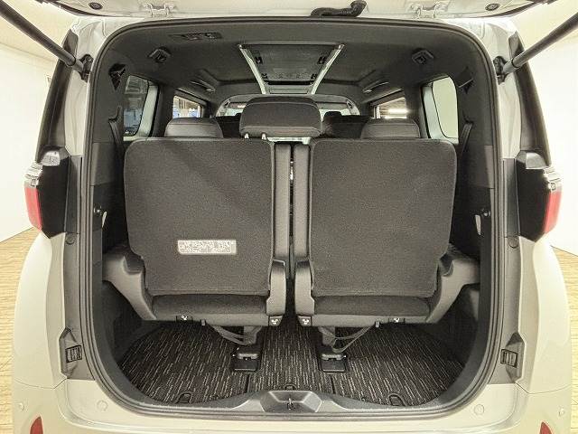 トヨタ&nbsp;アルファードの画像13