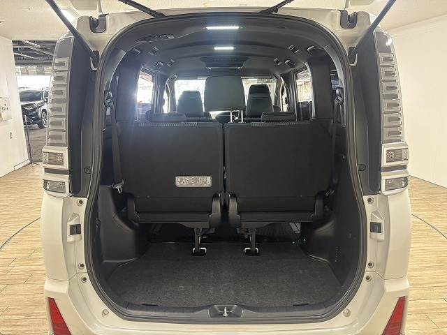 トヨタ&nbsp;ヴォクシーの画像13