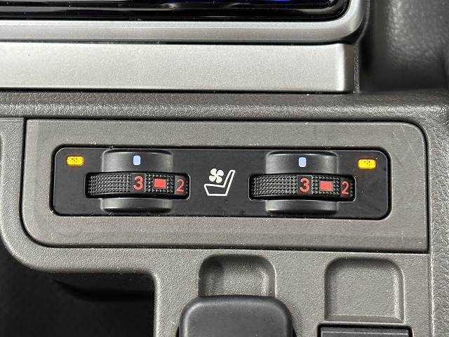 トヨタ&nbsp;ランドクルーザープラドの画像10