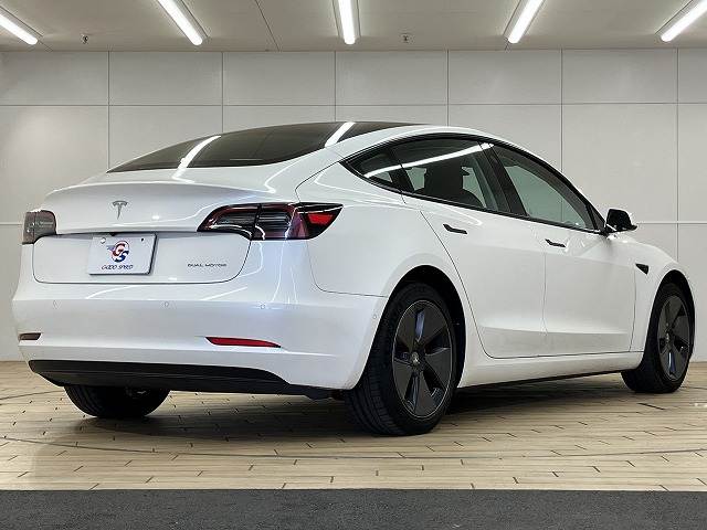 テスラ&nbsp;Model 3の画像18