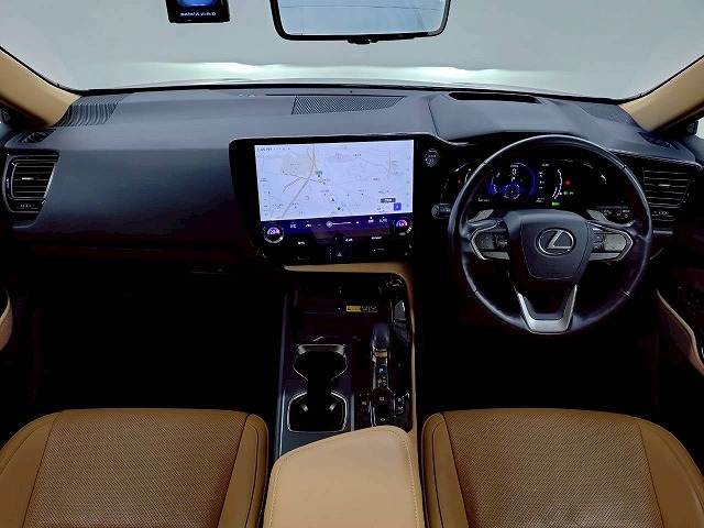 NX◆ハイブリッド NX350h “version L” 内装他