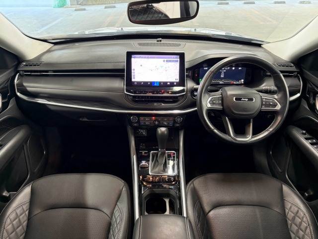 クライスラー JEEP COMMANDERの画像3