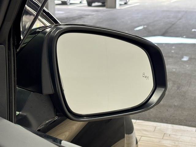 トヨタ アルファードの画像8