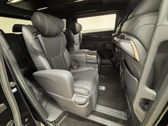 トヨタ アルファードの画像11