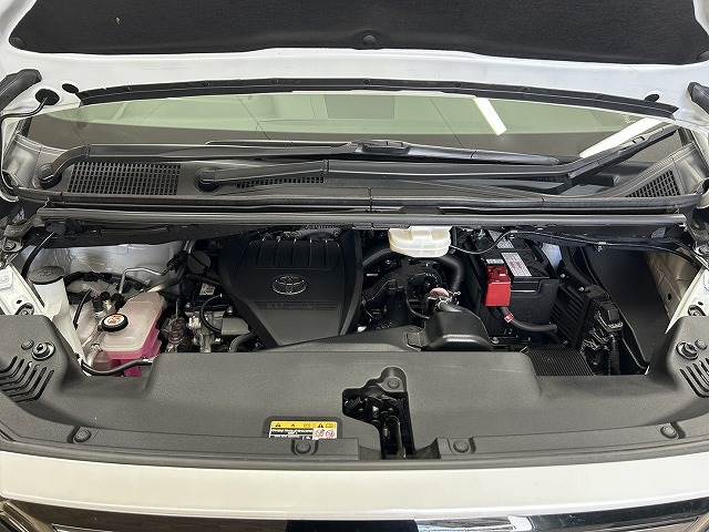 トヨタ ヴェルファイアの画像18