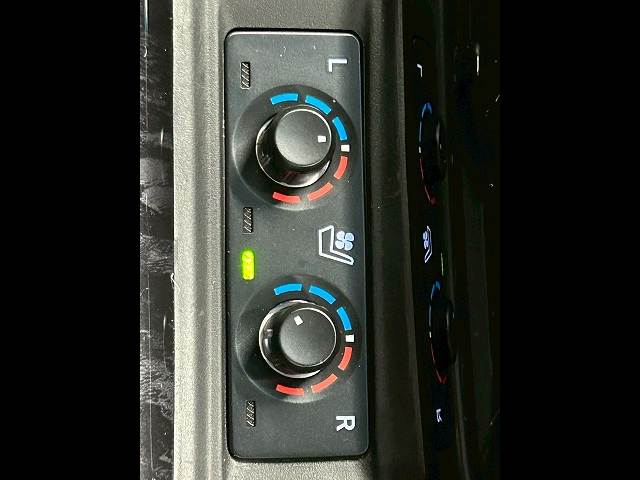 トヨタ ヴェルファイアの画像9