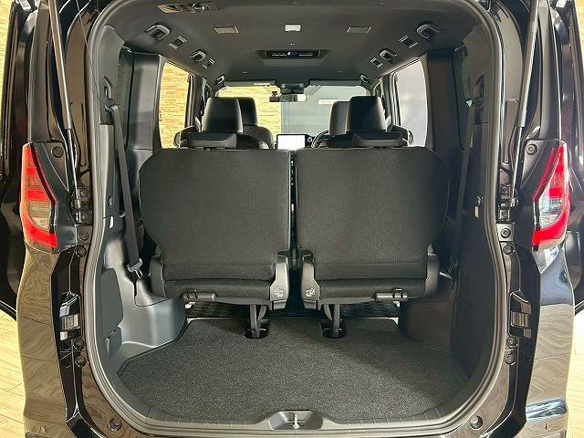 トヨタ ノアの画像13