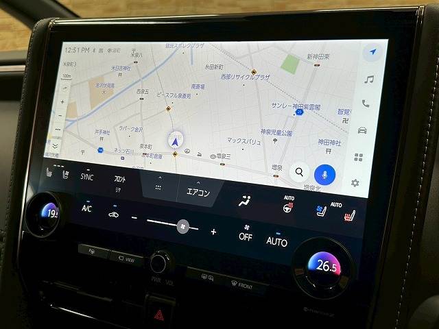 トヨタ ヴェルファイアハイブリッドの画像3