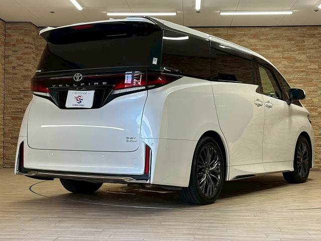 トヨタ ヴェルファイアハイブリッドの画像16