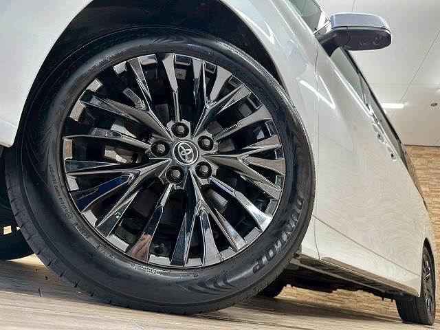 トヨタ ヴェルファイアハイブリッドの画像19