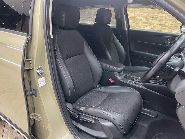 ホンダ ヴェゼルハイブリッドの画像5