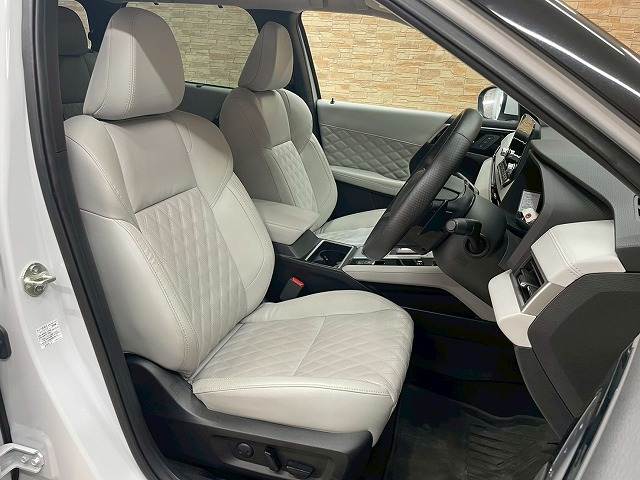 三菱 アウトランダーPHEVの画像5