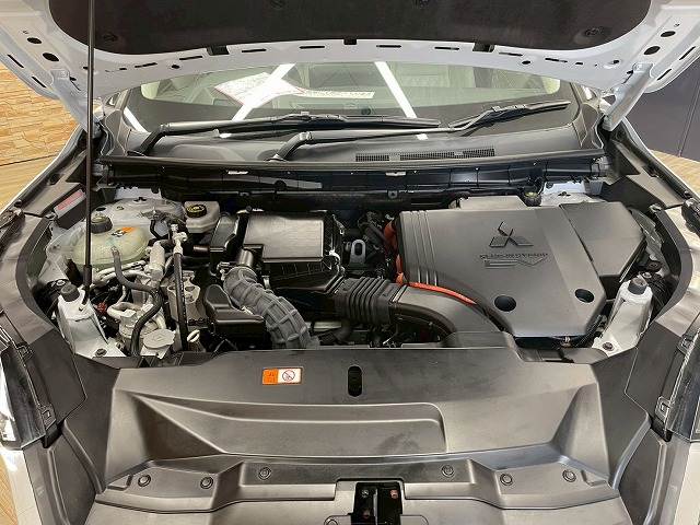 三菱 アウトランダーPHEVの画像18