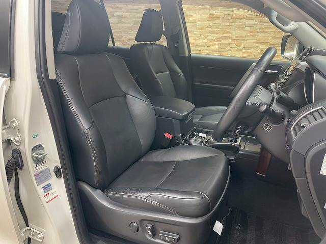 トヨタ ランドクルーザープラドの画像5