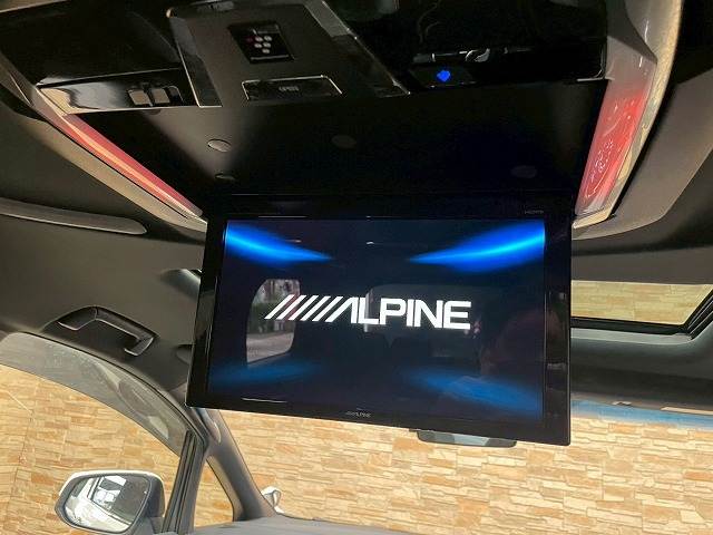 トヨタ ヴェルファイアの画像9