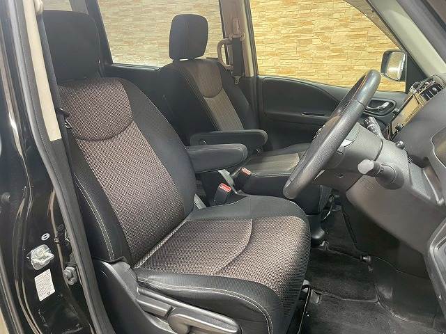 セレナハイブリッドハイウェイスター S-HYBRID アドバンスドセーフティパッケージ 内装他