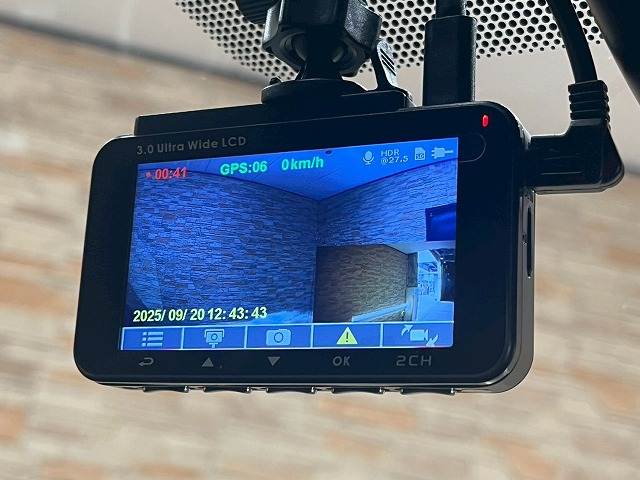 トヨタ ヴォクシーの画像8