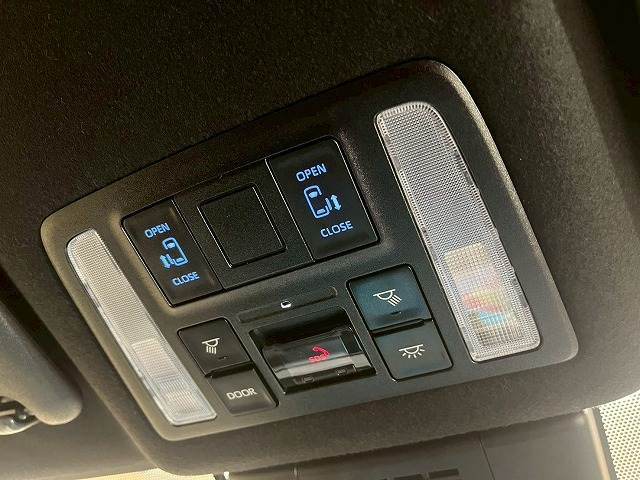 トヨタ ヴォクシーの画像10