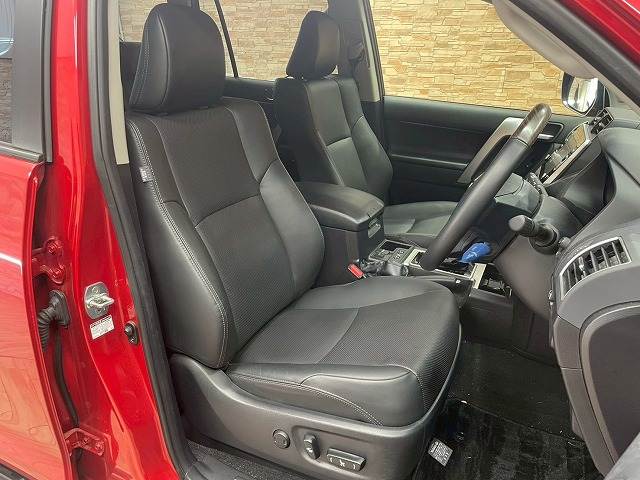 トヨタ ランドクルーザープラドの画像5