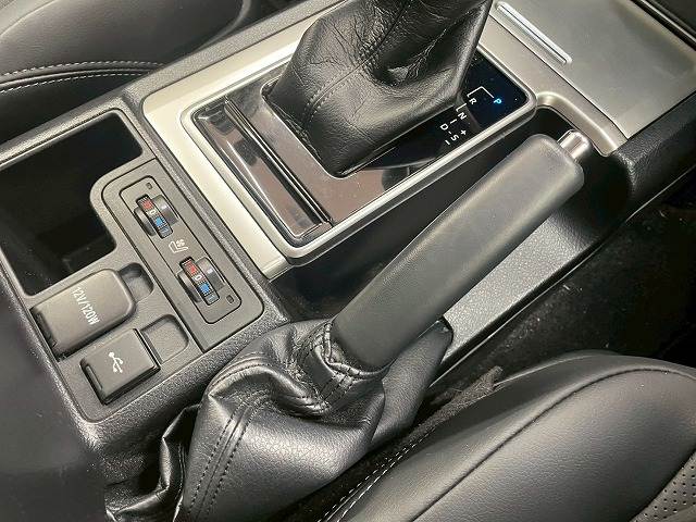 トヨタ ランドクルーザープラドの画像8