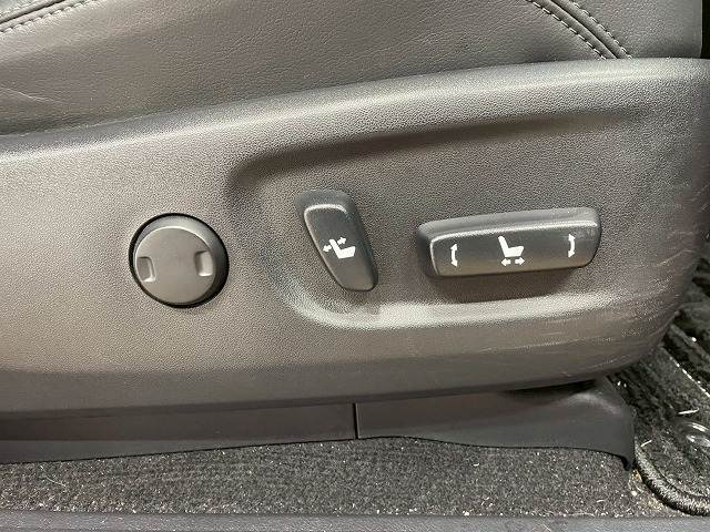 トヨタ ランドクルーザープラドの画像9