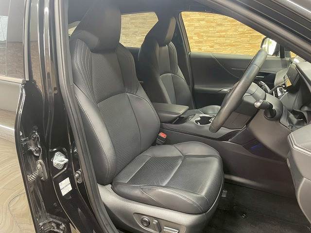 ハリアーハイブリッドZ“Leather Package” 内装他