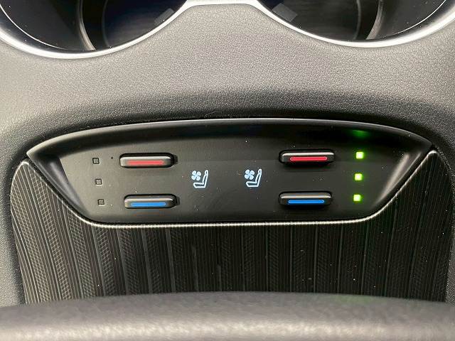 トヨタ ハリアーハイブリッドの画像9