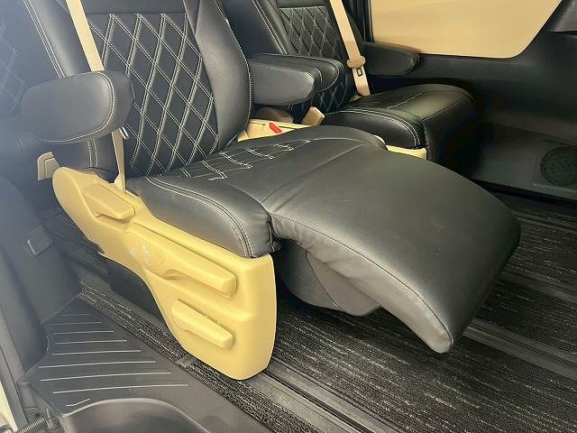 アルファードハイブリッドX 内装他