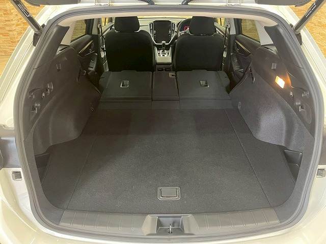 スバル レヴォーグの画像13