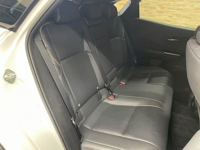 クラウンスポーツSPORT Z(HEV) 内装他