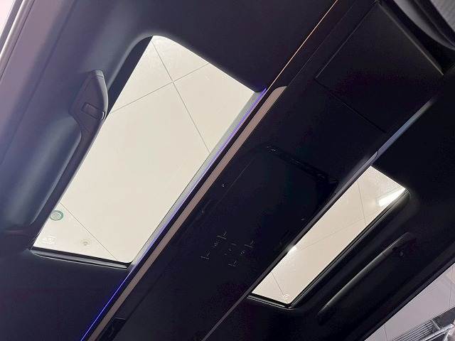 トヨタ アルファードの画像10