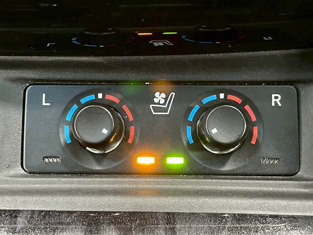 トヨタ アルファードの画像10