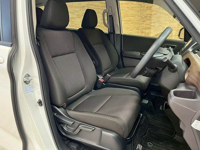 フリードハイブリッドHYBRID G Honda SENSING 内装他