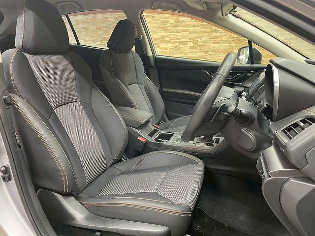 XV2.0i-S EyeSight 内装他