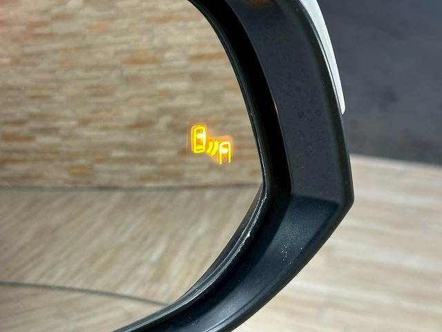 トヨタ アルファードの画像8